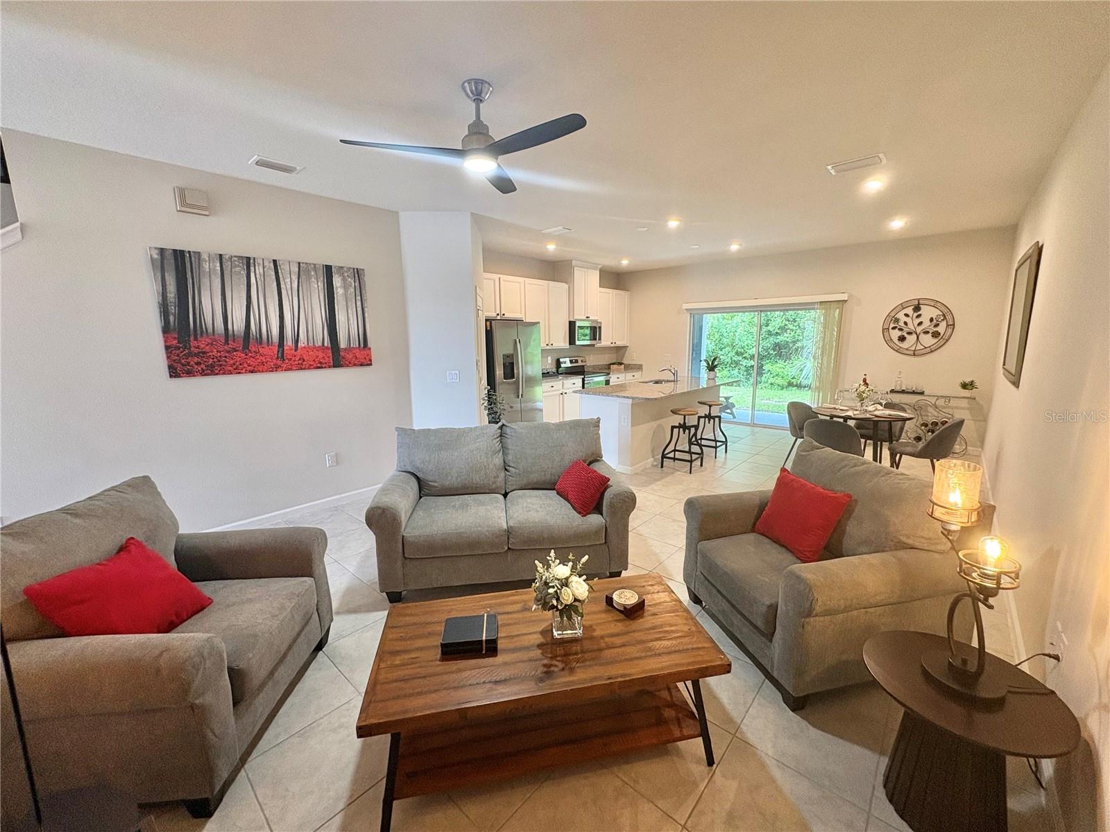 ANCLOTE SQUARE BLDG 1 - Residential