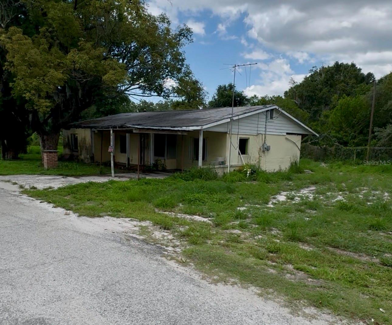 Attention Investors, Flippers & Cash Buyers!  Opportunity is knocking in one of Lake Wales’ most convenient locations! Situated just minutes from the highly traveled intersection of Highway 60 and Highway 27, this property offers incredible potential!  This home is in need of a complete renovation and is being sold as-is, making it the perfect project for new or experienced investors looking to add value.  Just under half an acre on a corner lot with amazing accessibility! Convenient to shopping, restaurants, schools, and major highways

Whether you’re looking to renovate and resell, add to your rental portfolio, or explore future possibilities, this property presents an opportunity you won’t want to miss.  This property may offer future redevelopment for commercial/industrial zoning potential. Buyers should verify zoning, permitted uses, and redevelopment opportunities with the appropriate local authorities. Do not miss this opportunity!