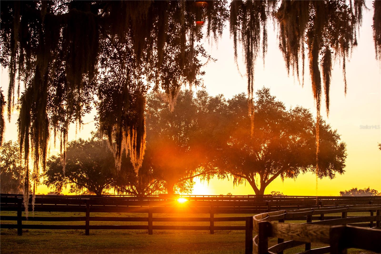 ACREAGE NON SUBDIVISION - Residential