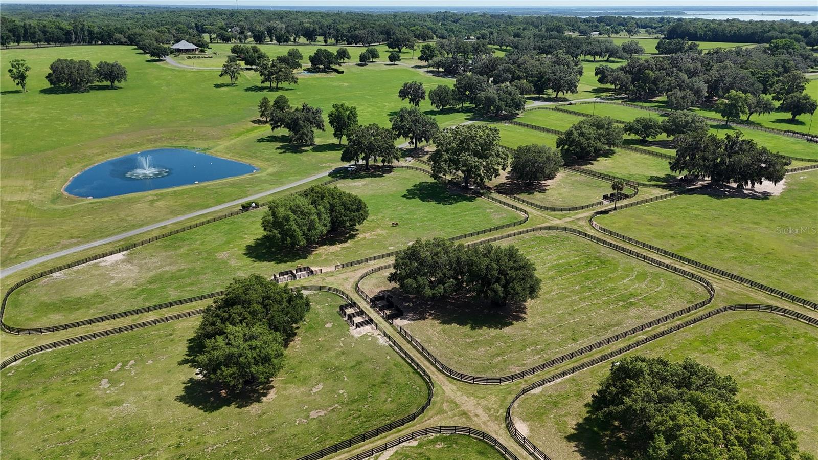 ACREAGE NON SUBDIVISION - Residential