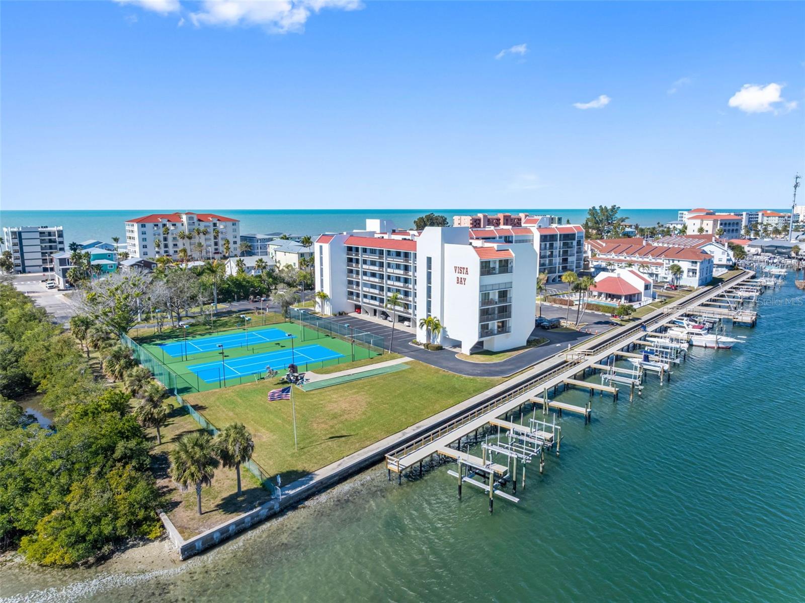 VISTA BAY CONDO I PH I - Residential