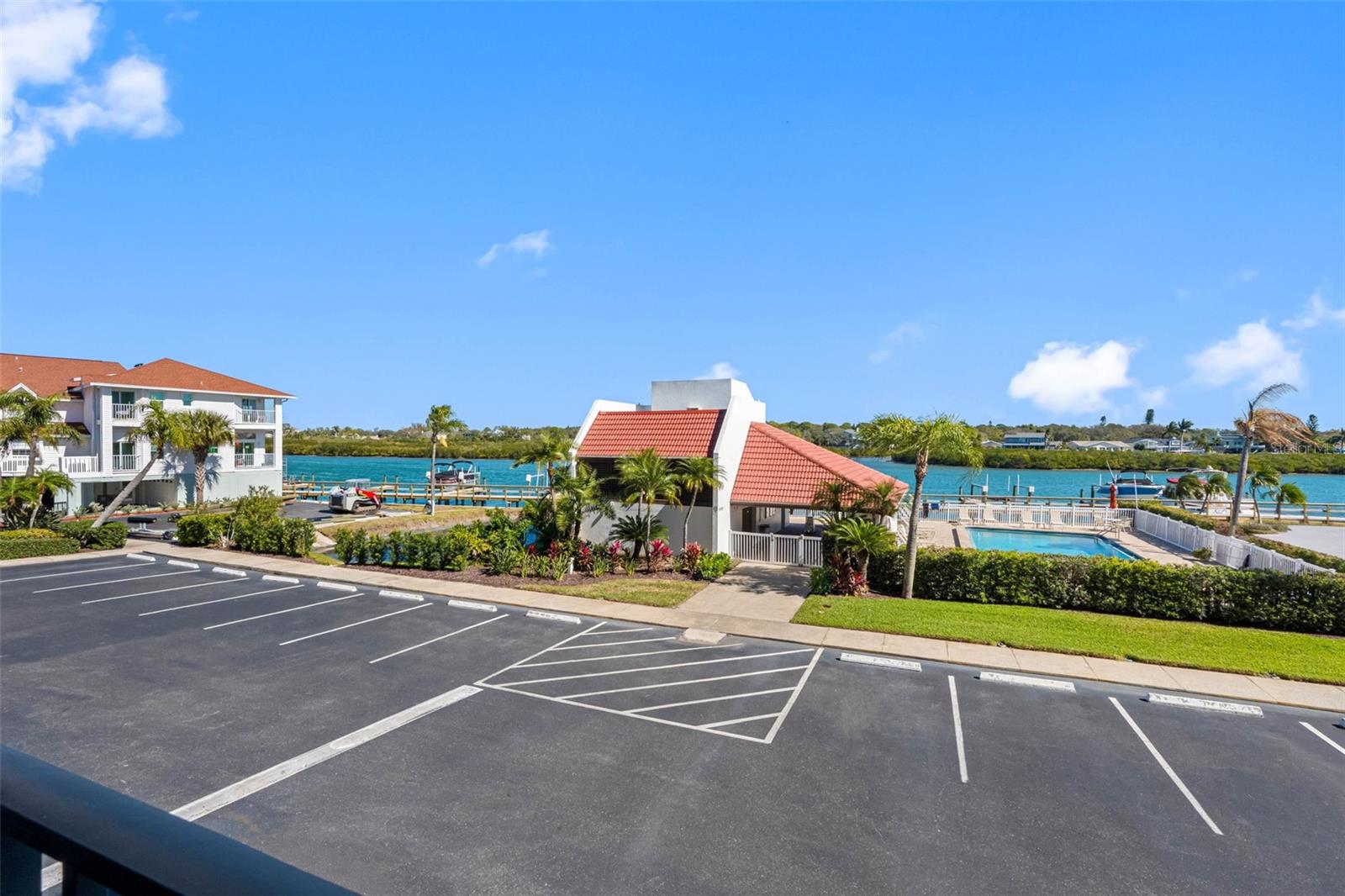 VISTA BAY CONDO I PH I - Residential