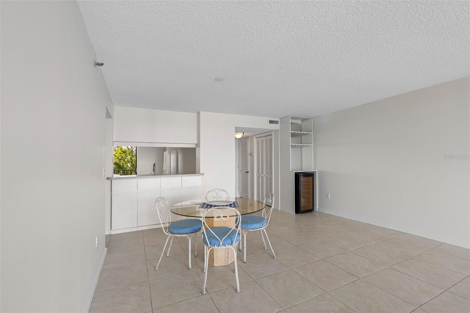 VISTA BAY CONDO I PH I - Residential