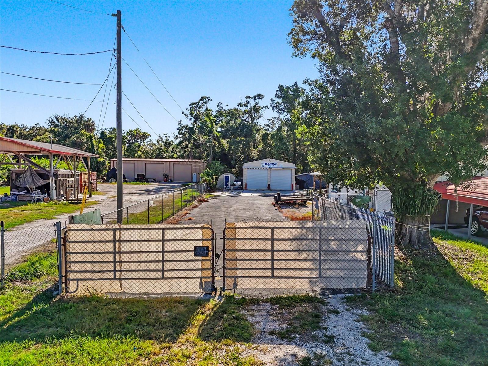GARDEN HILL - Residential