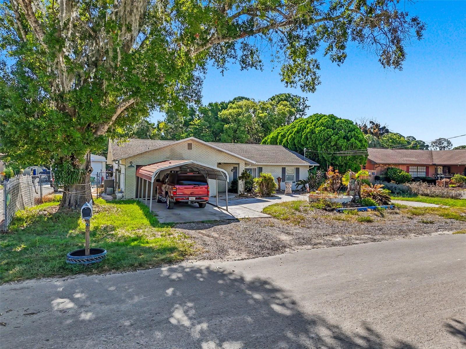 GARDEN HILL - Residential