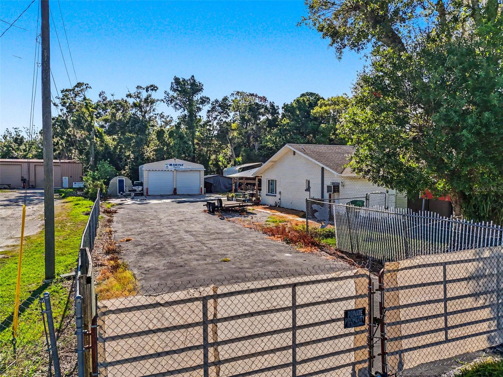 GARDEN HILL - Residential