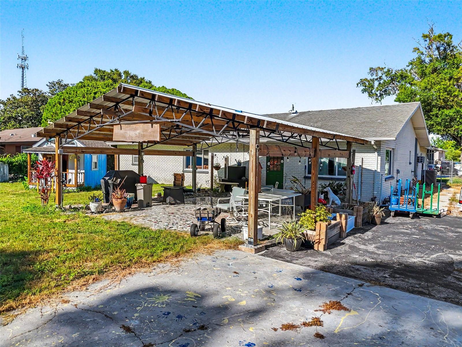 GARDEN HILL - Residential