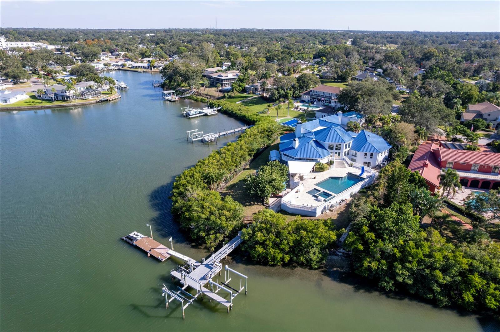 CARLTON ESTATES - Residential