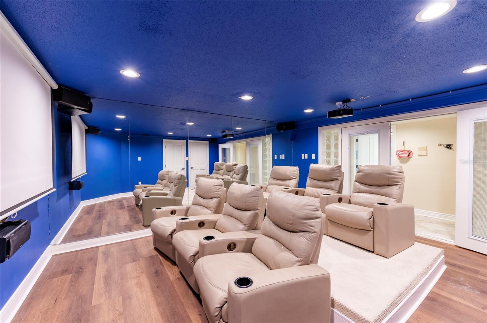 CARLTON ESTATES - Residential