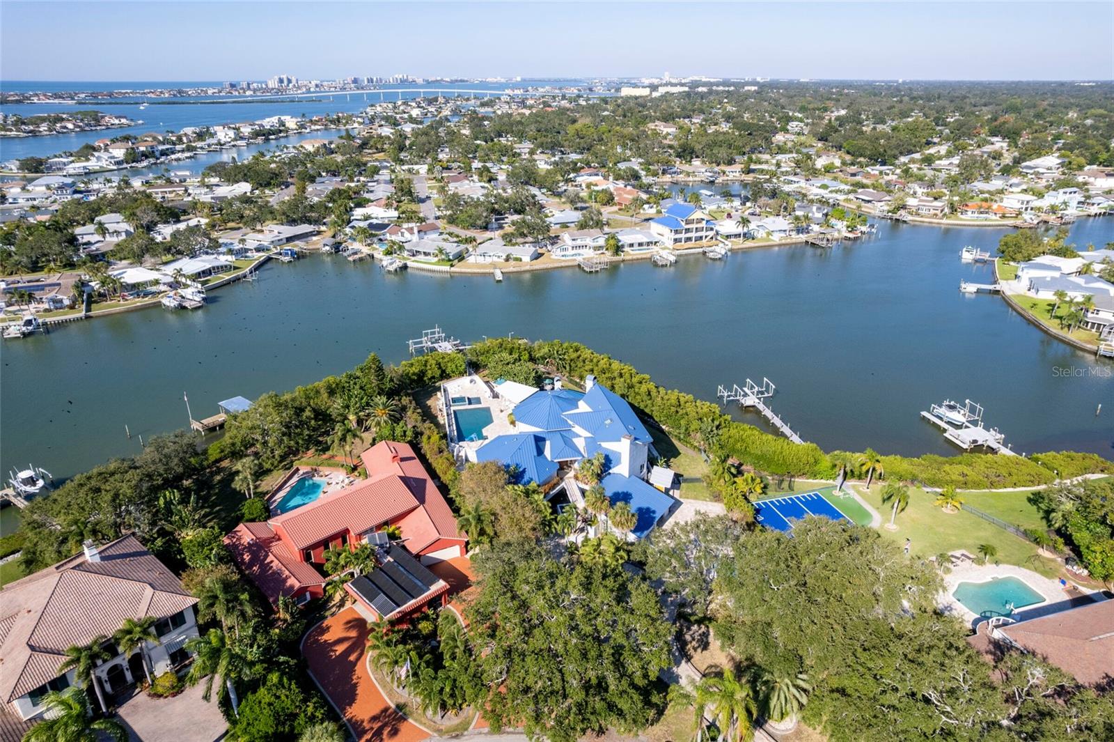 CARLTON ESTATES - Residential