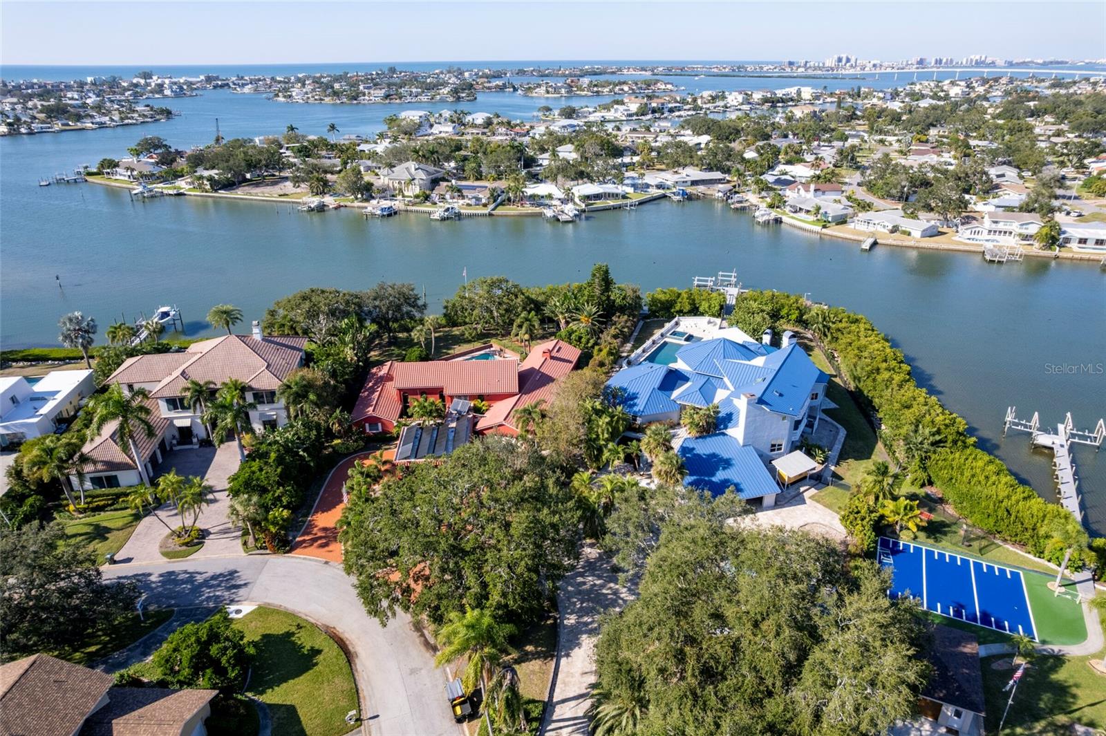 CARLTON ESTATES - Residential