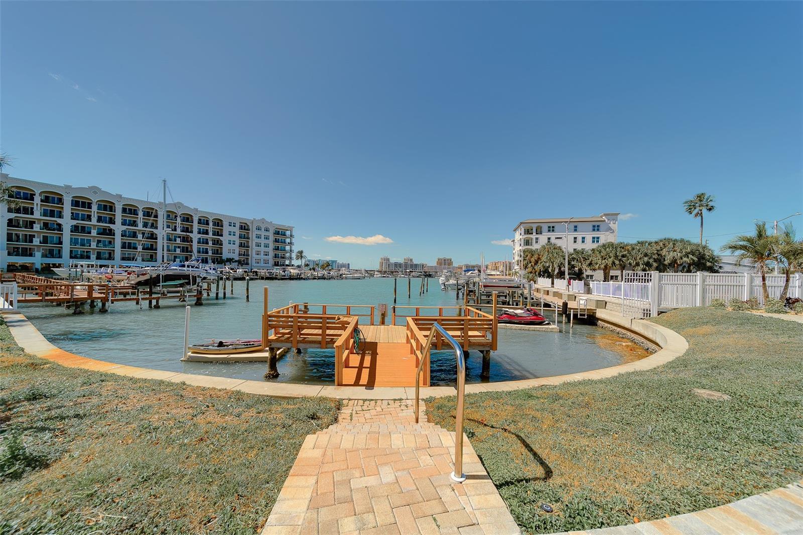 DOLPHIN COVE CLEARWATER - Residential