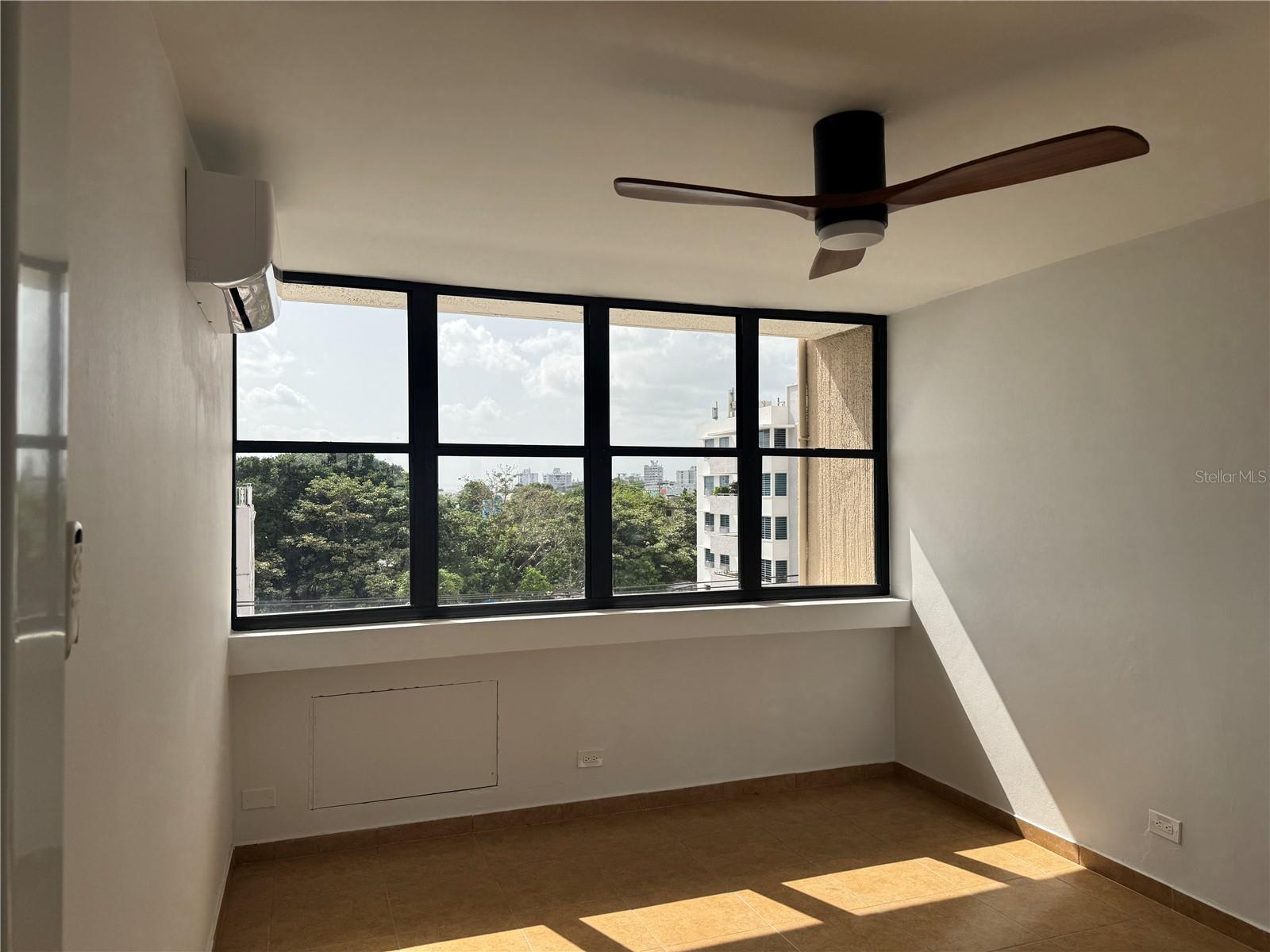 LAS CARMELITAS - Residential