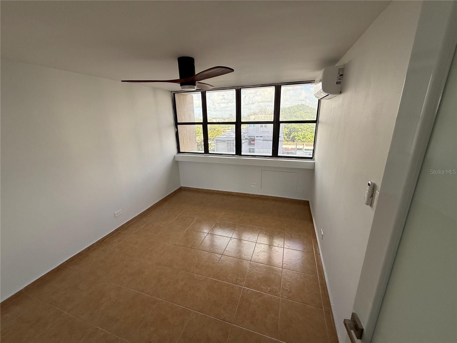 LAS CARMELITAS - Residential