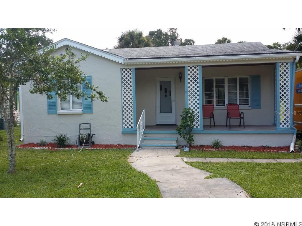 Well maintained and cute as a button.   Hardwood floors, new architectural shingled roof 2018, updated bathroom 2018.   Great central location. ;Water: City