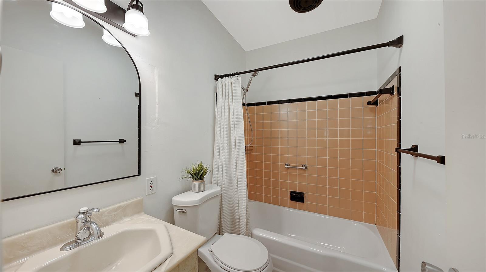 BAYSHORE GARDENS SEC 12 - Residential
