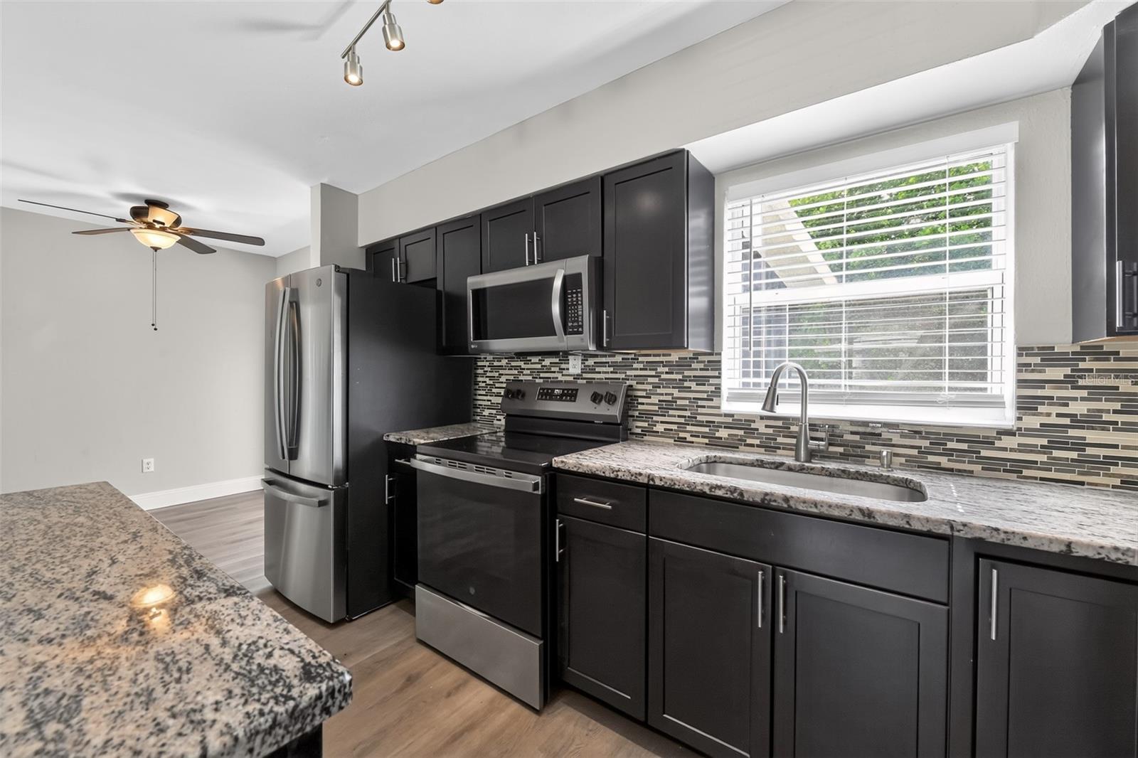 MOCKINGBIRD HILL - Residential