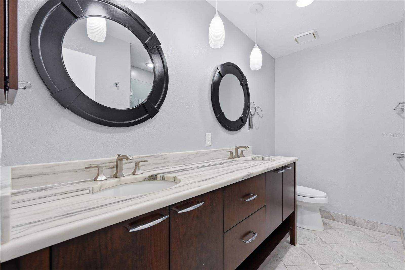 BROOKER CREEK - Residential