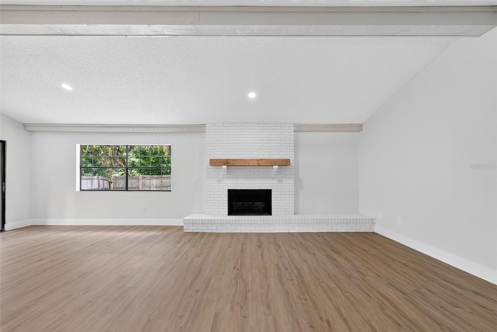 WOODSEDGE - Residential