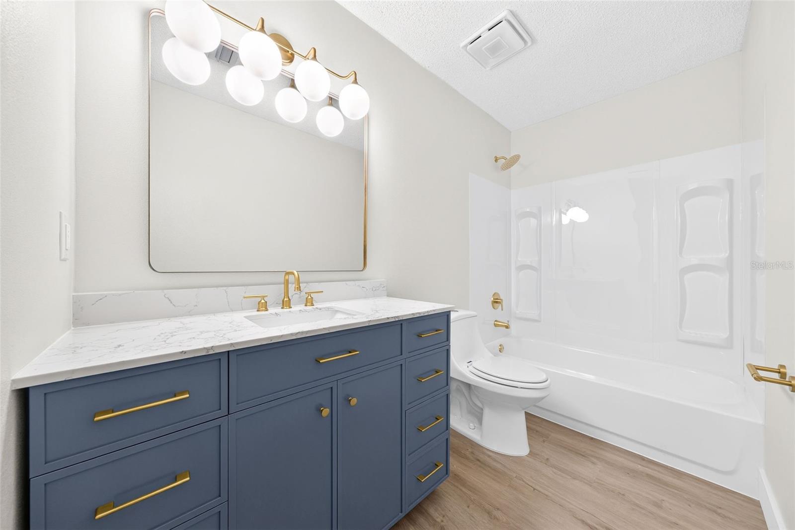 WOODSEDGE - Residential