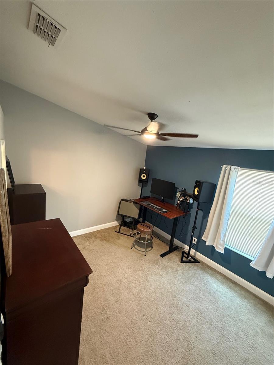 SUN RIDGE 8 TWNHMS OF A CONDO - Residential Lease