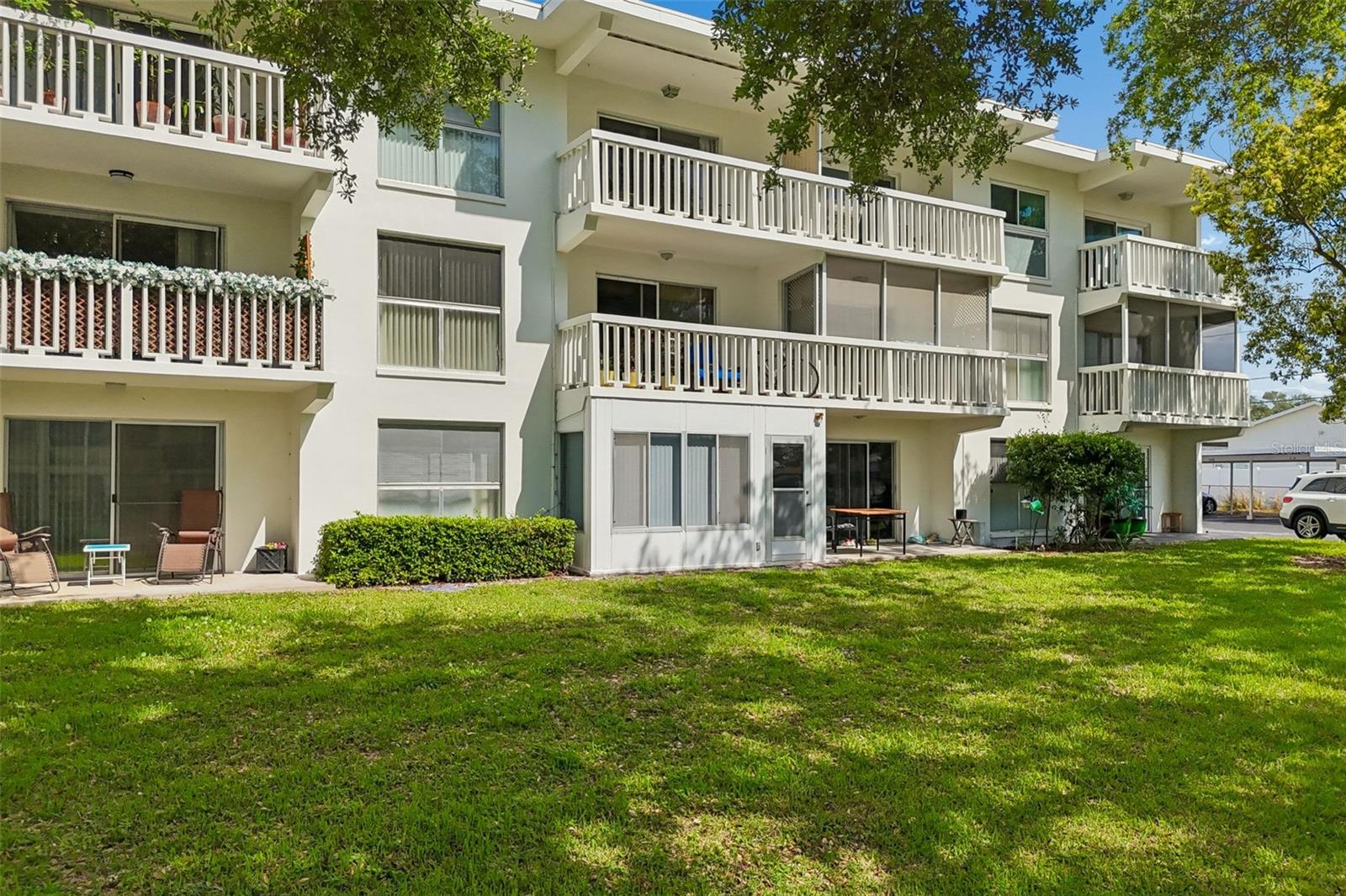 EAST HOUSE-WEST HOUSE CONDO - Residential