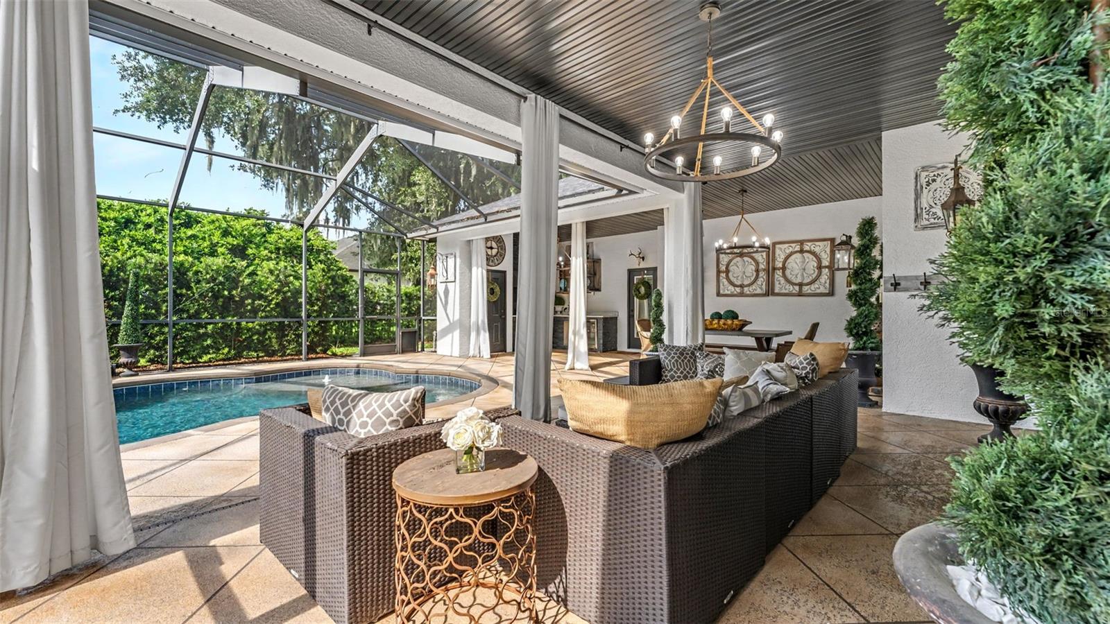 ASHTON OAKS - Residential