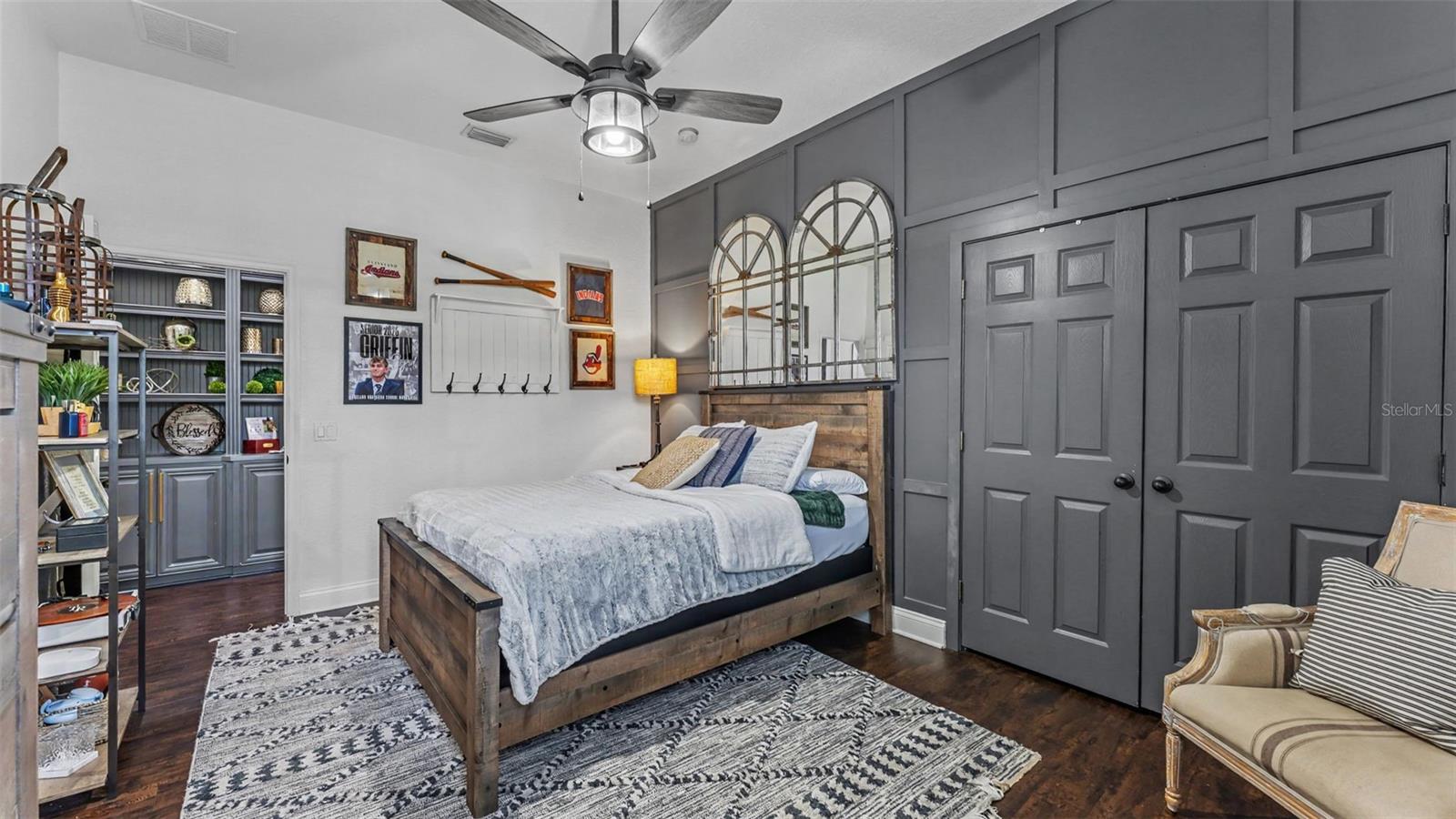 ASHTON OAKS - Residential