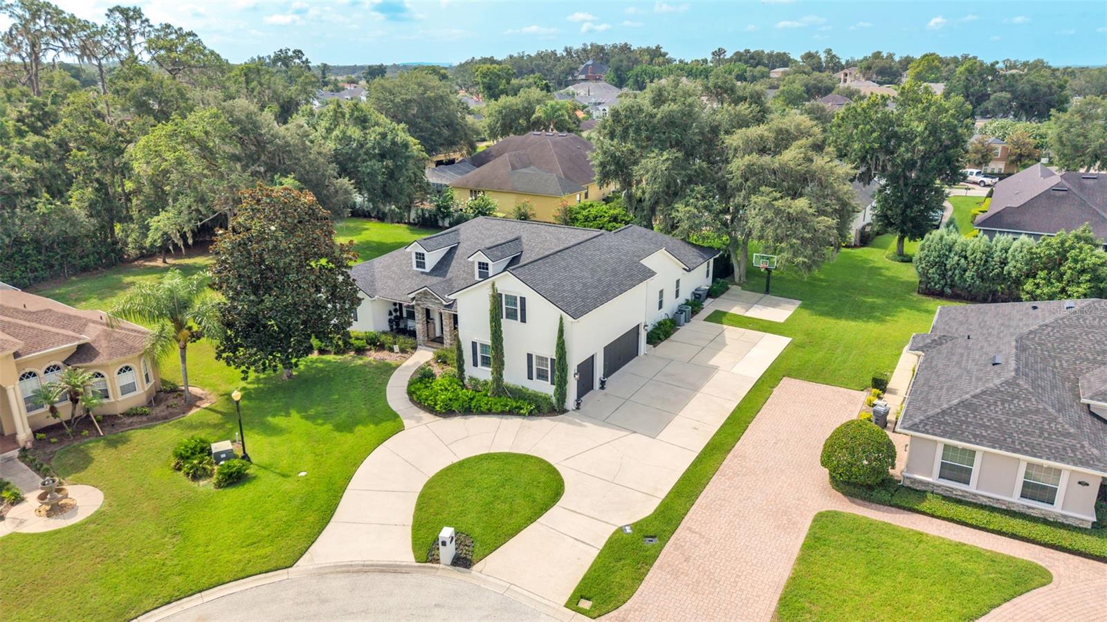 ASHTON OAKS - Residential