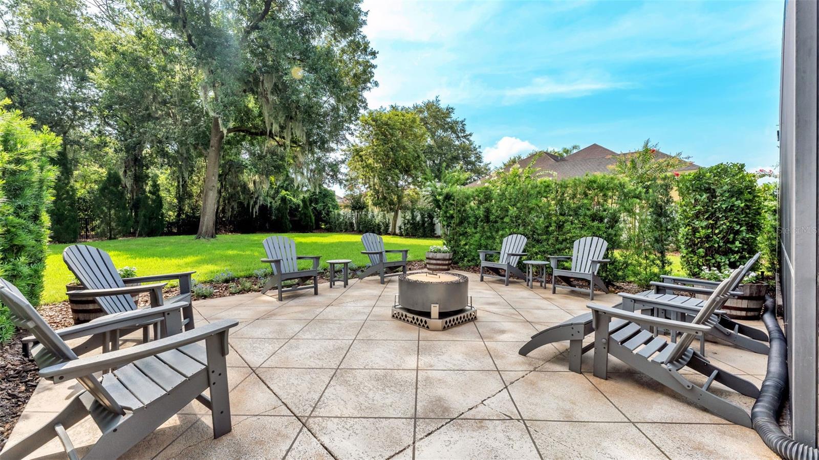 ASHTON OAKS - Residential