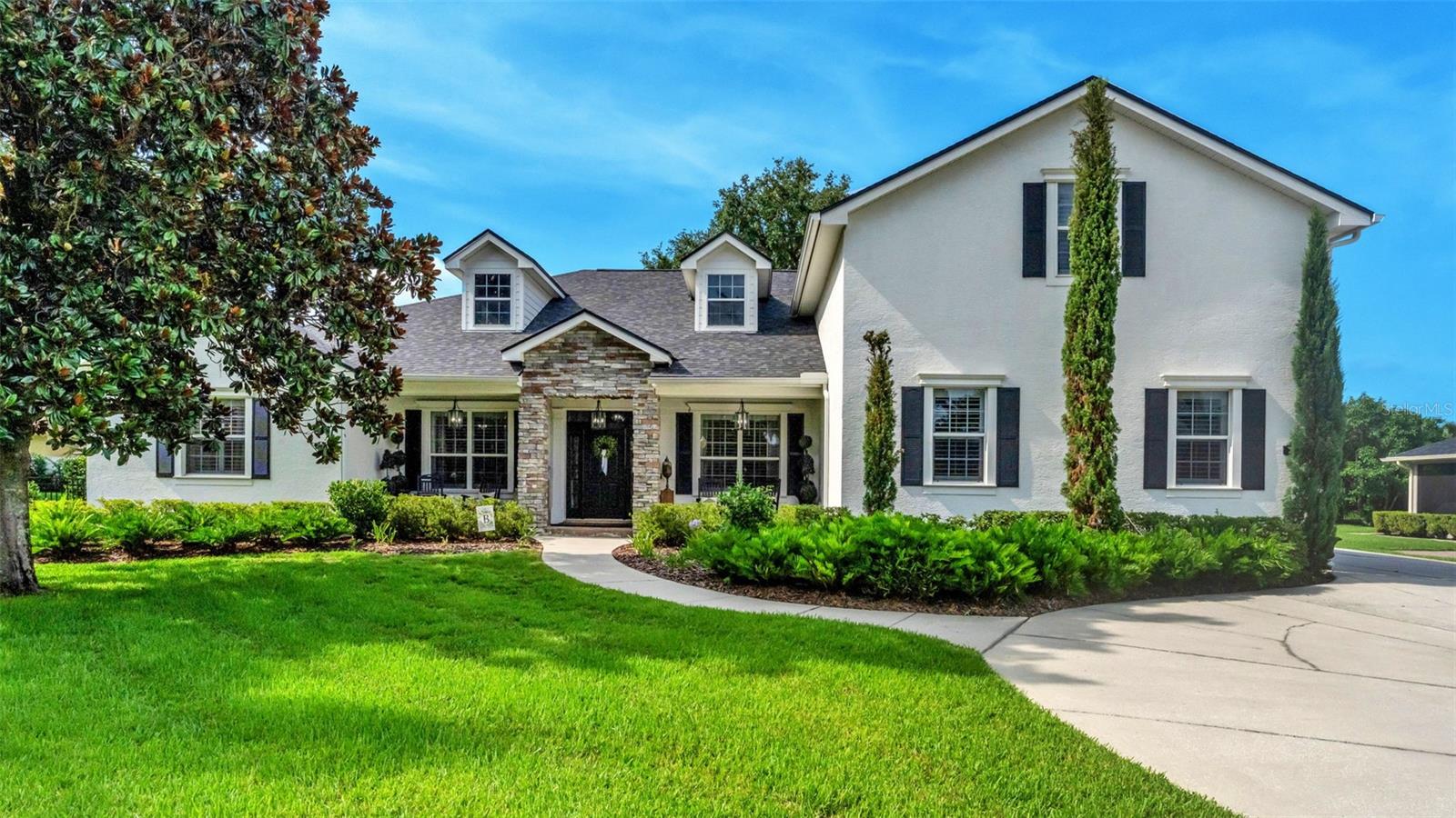 ASHTON OAKS - Residential