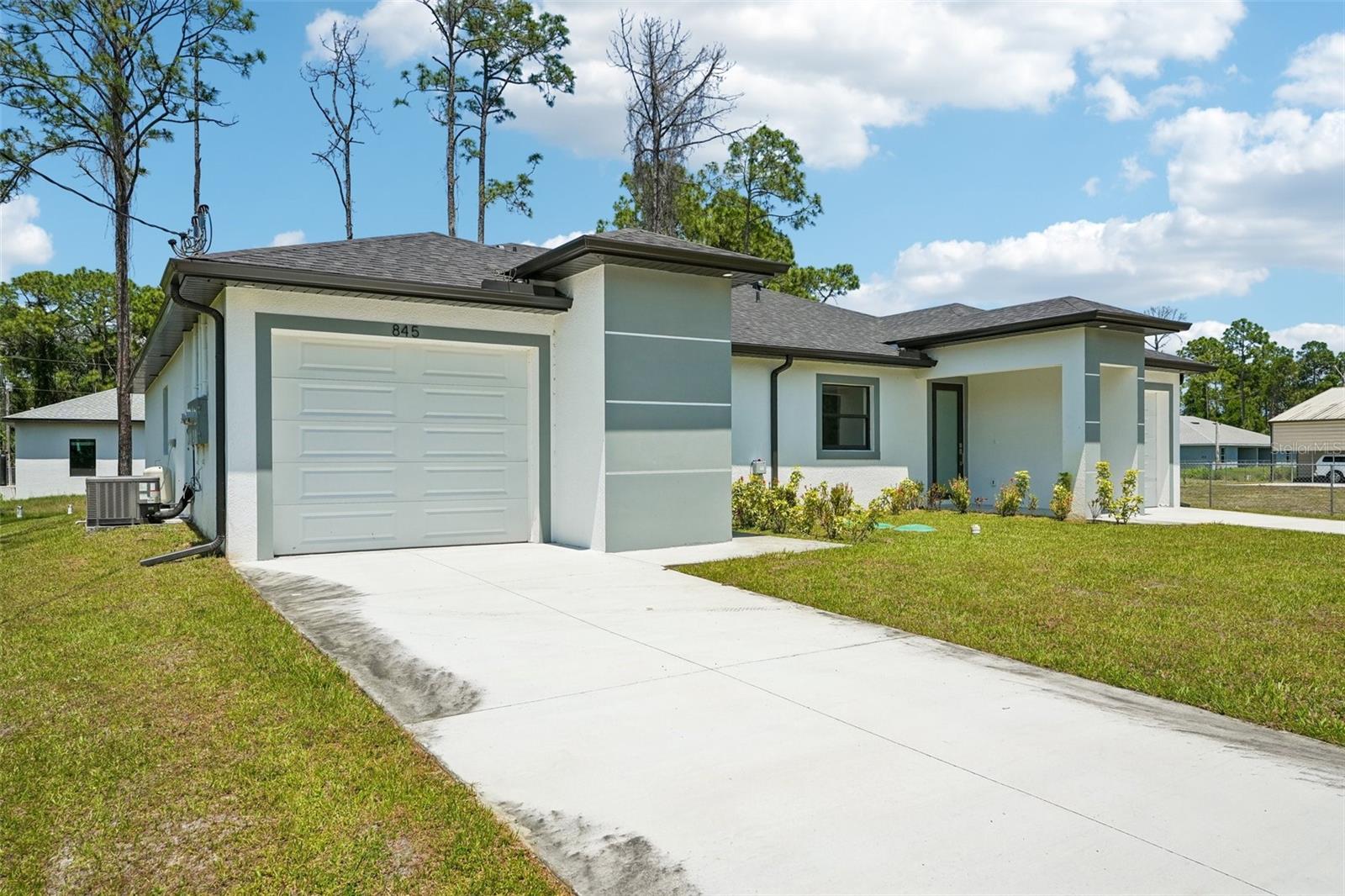 LEHIGH ESTATES - Residential Income