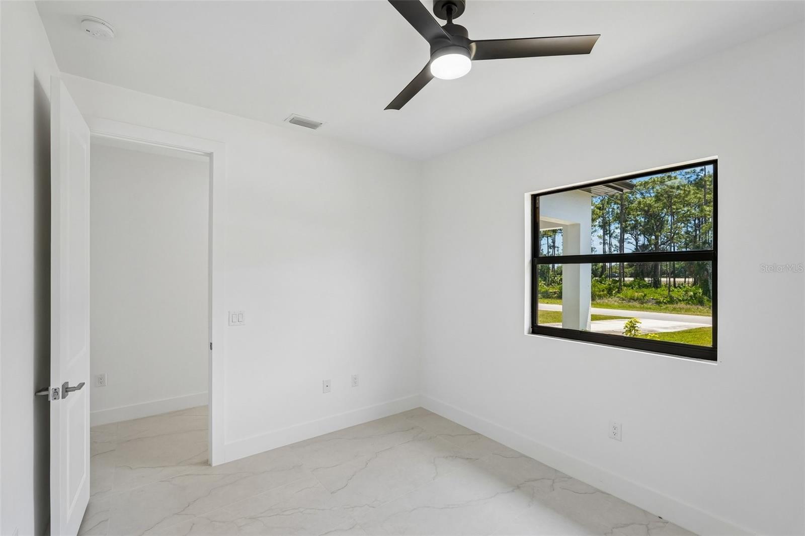 LEHIGH ESTATES - Residential Income