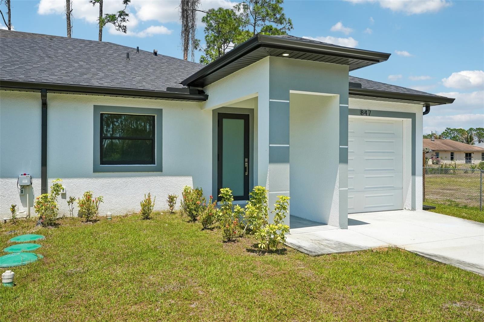 LEHIGH ESTATES - Residential Income