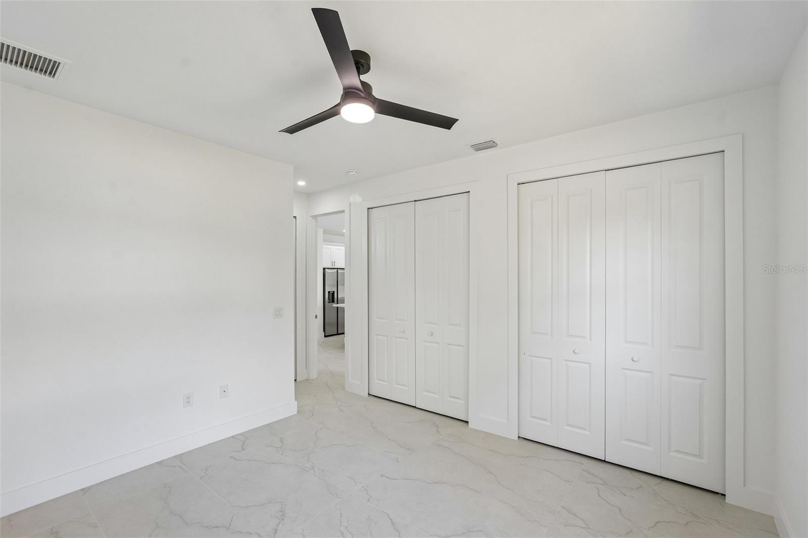 LEHIGH ESTATES - Residential Income