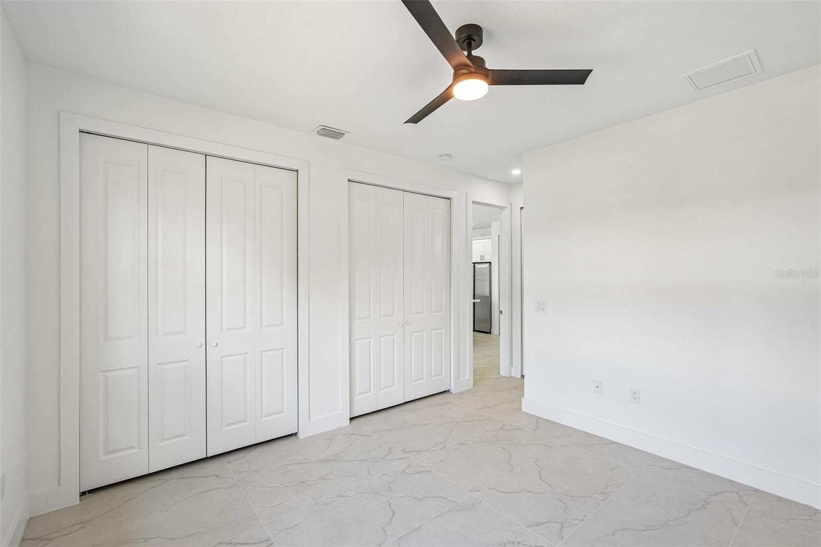 LEHIGH ESTATES - Residential Income