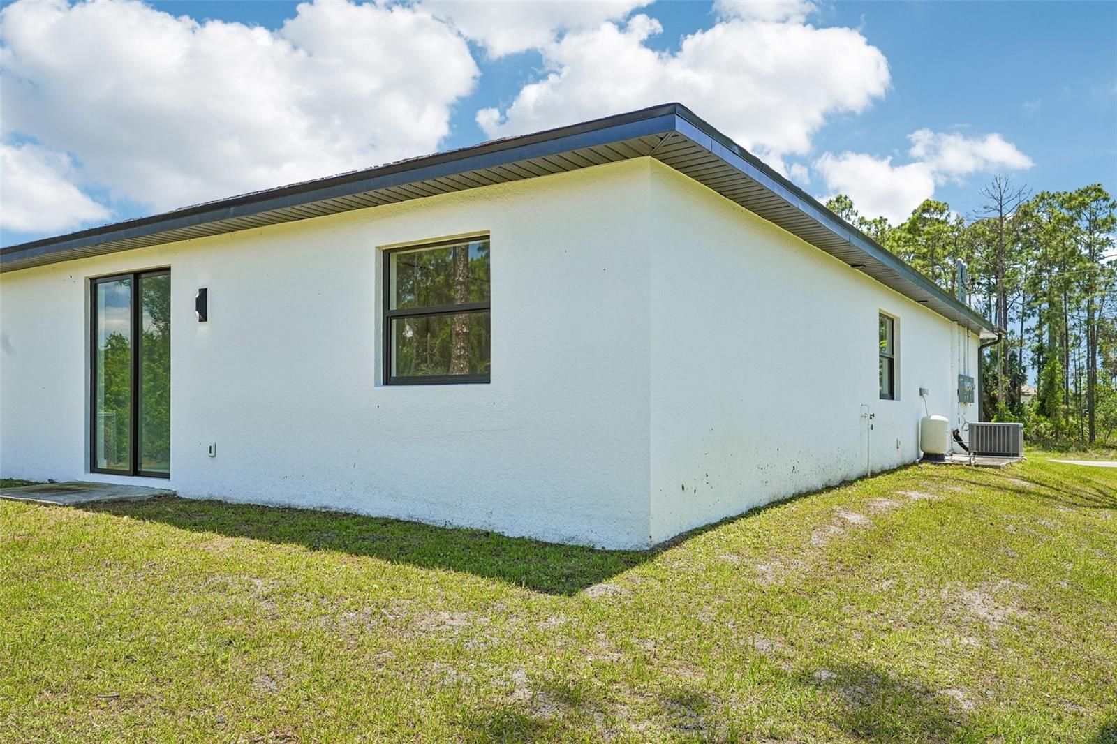 LEHIGH ESTATES - Residential Income