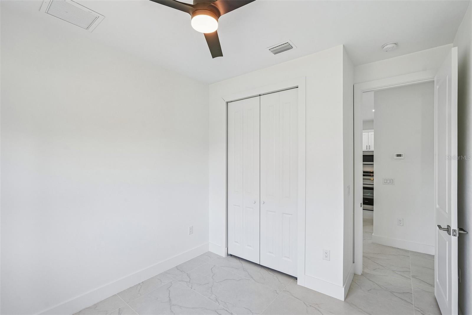 LEHIGH ESTATES - Residential Income
