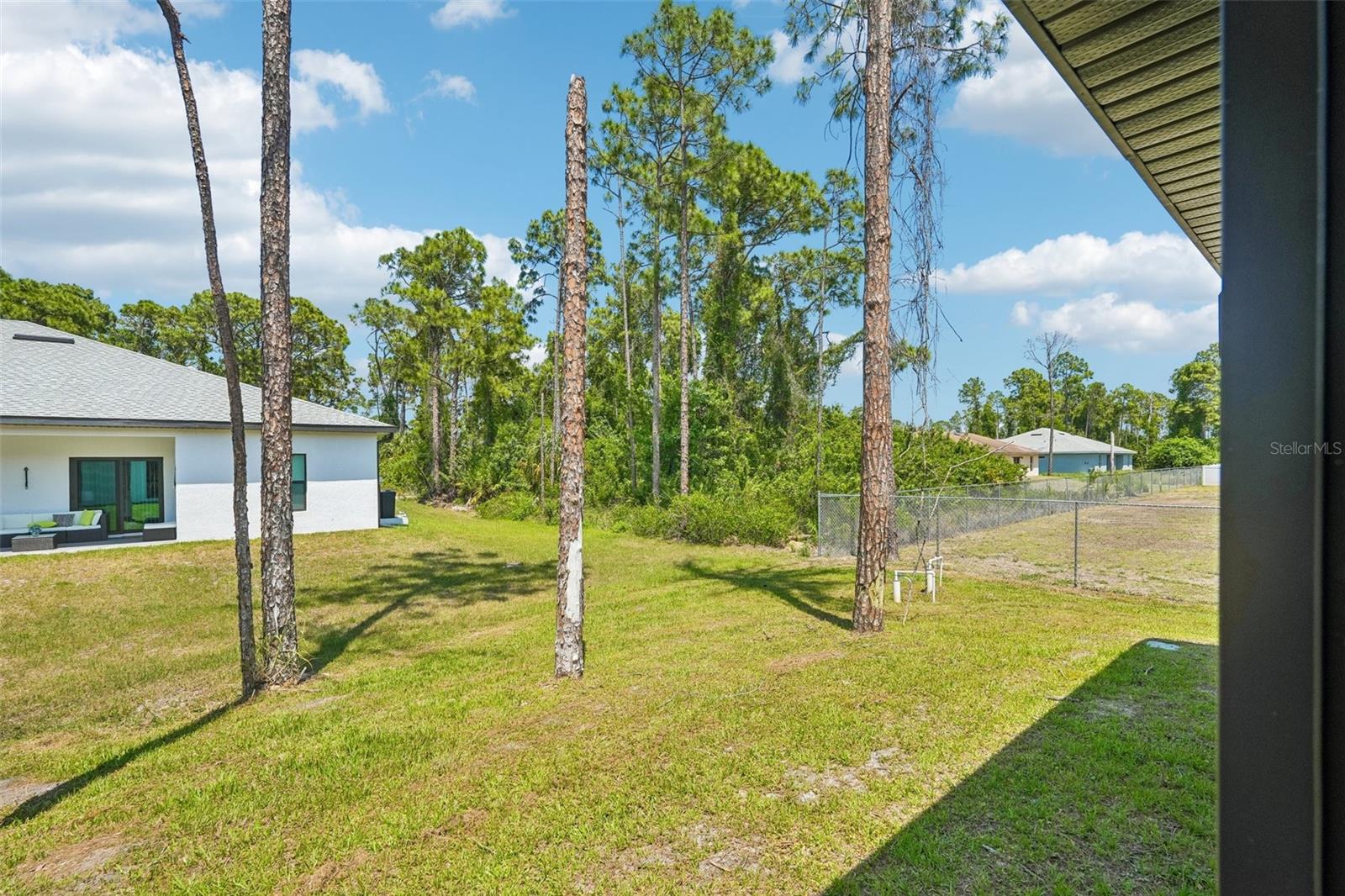 LEHIGH ESTATES - Residential Income