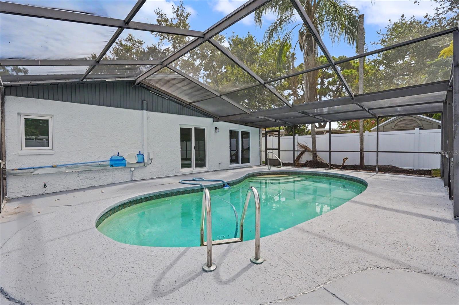 JUNGLE TERRACE SEC A - Residential