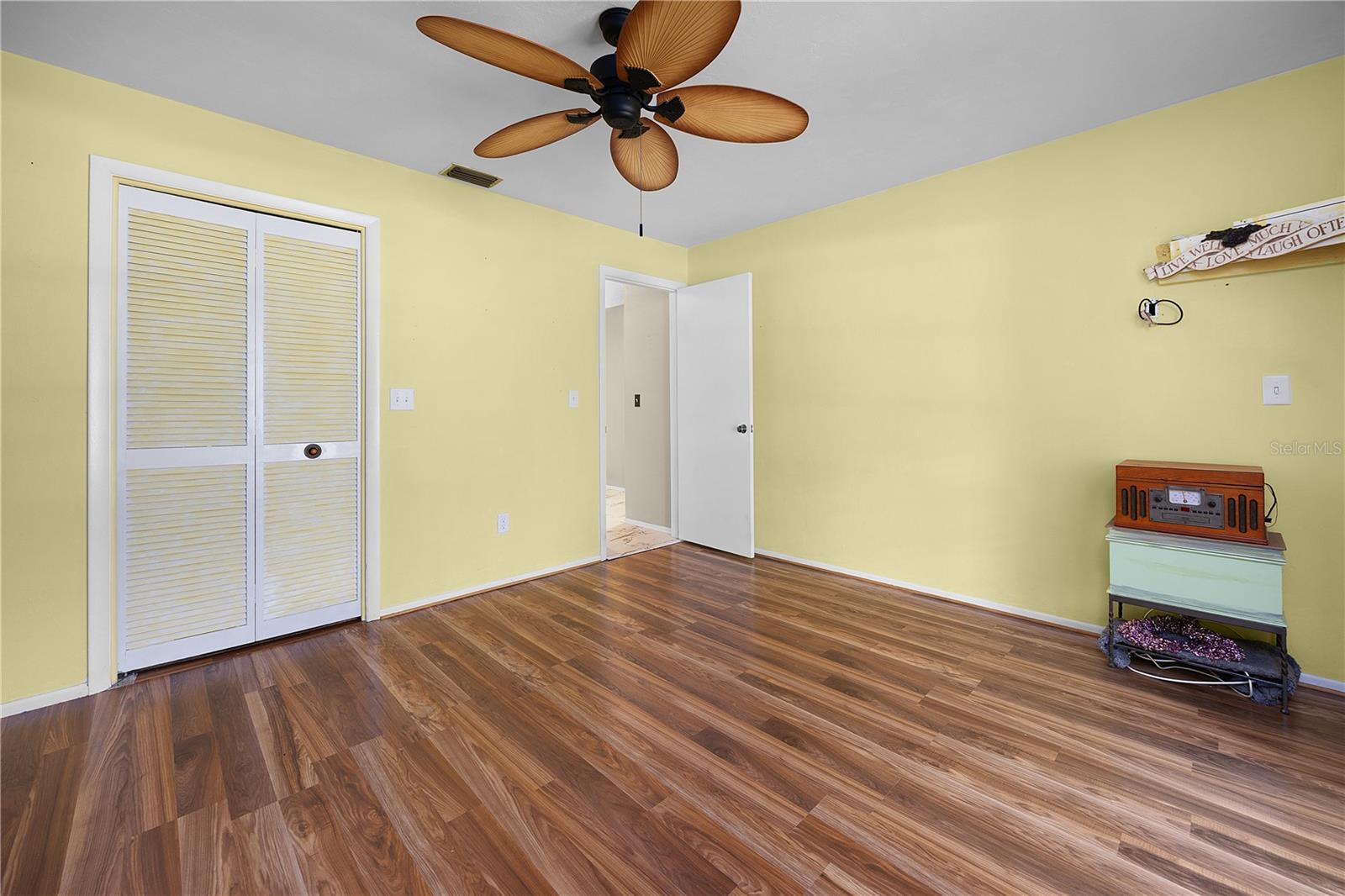 BOCA CIEGA VILLAGE - Residential