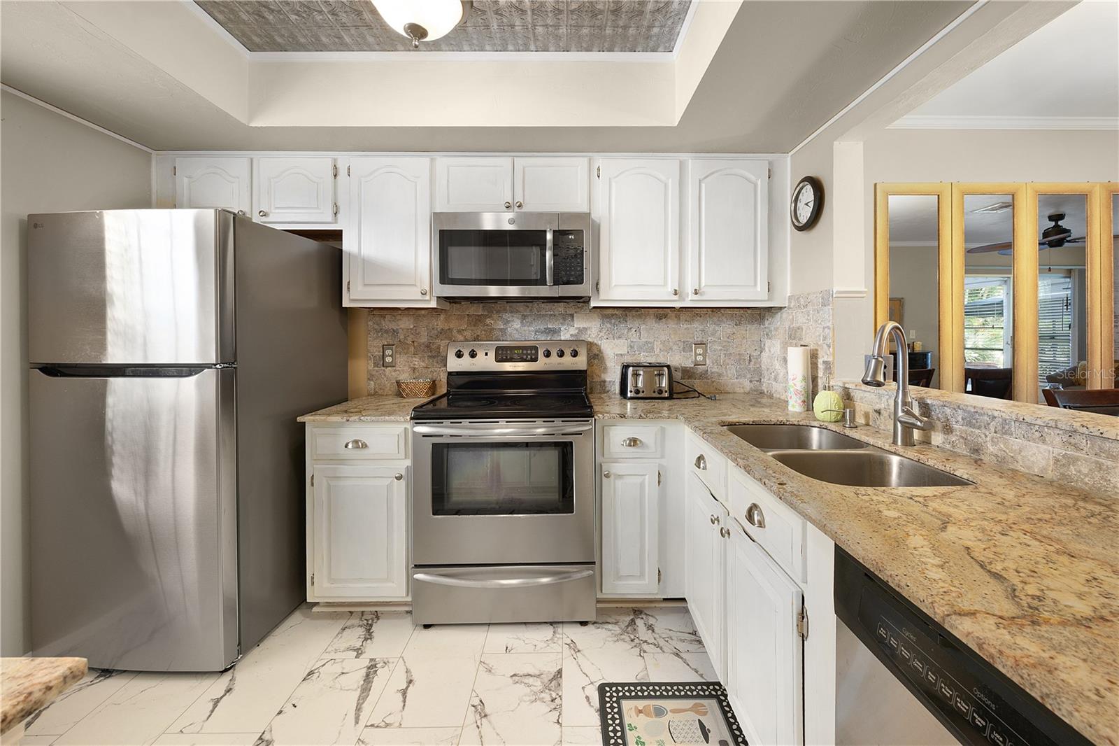 BOCA CIEGA VILLAGE - Residential