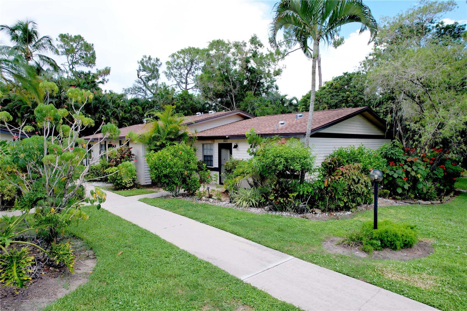 BOCA CIEGA VILLAGE - Residential