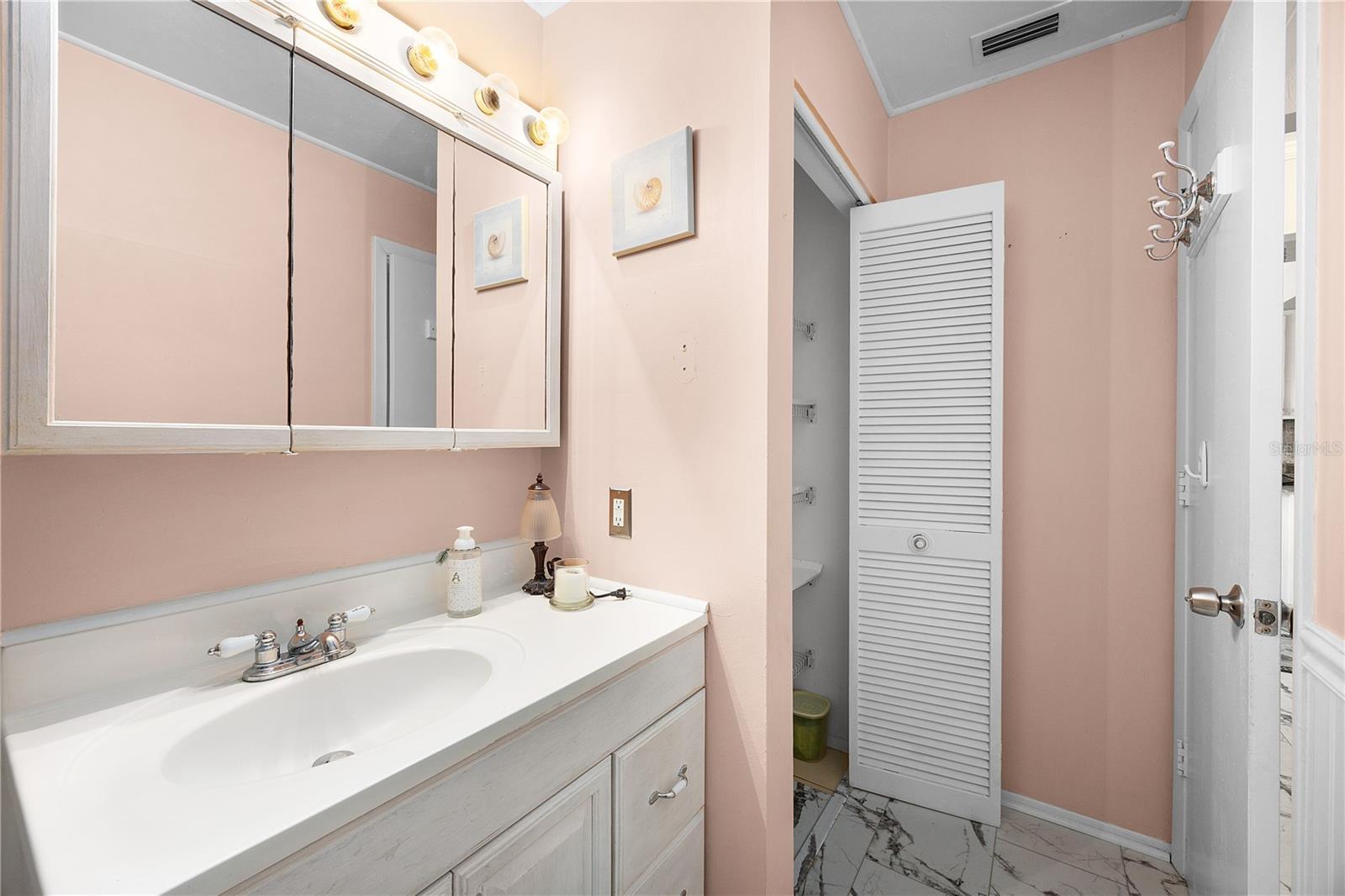BOCA CIEGA VILLAGE - Residential