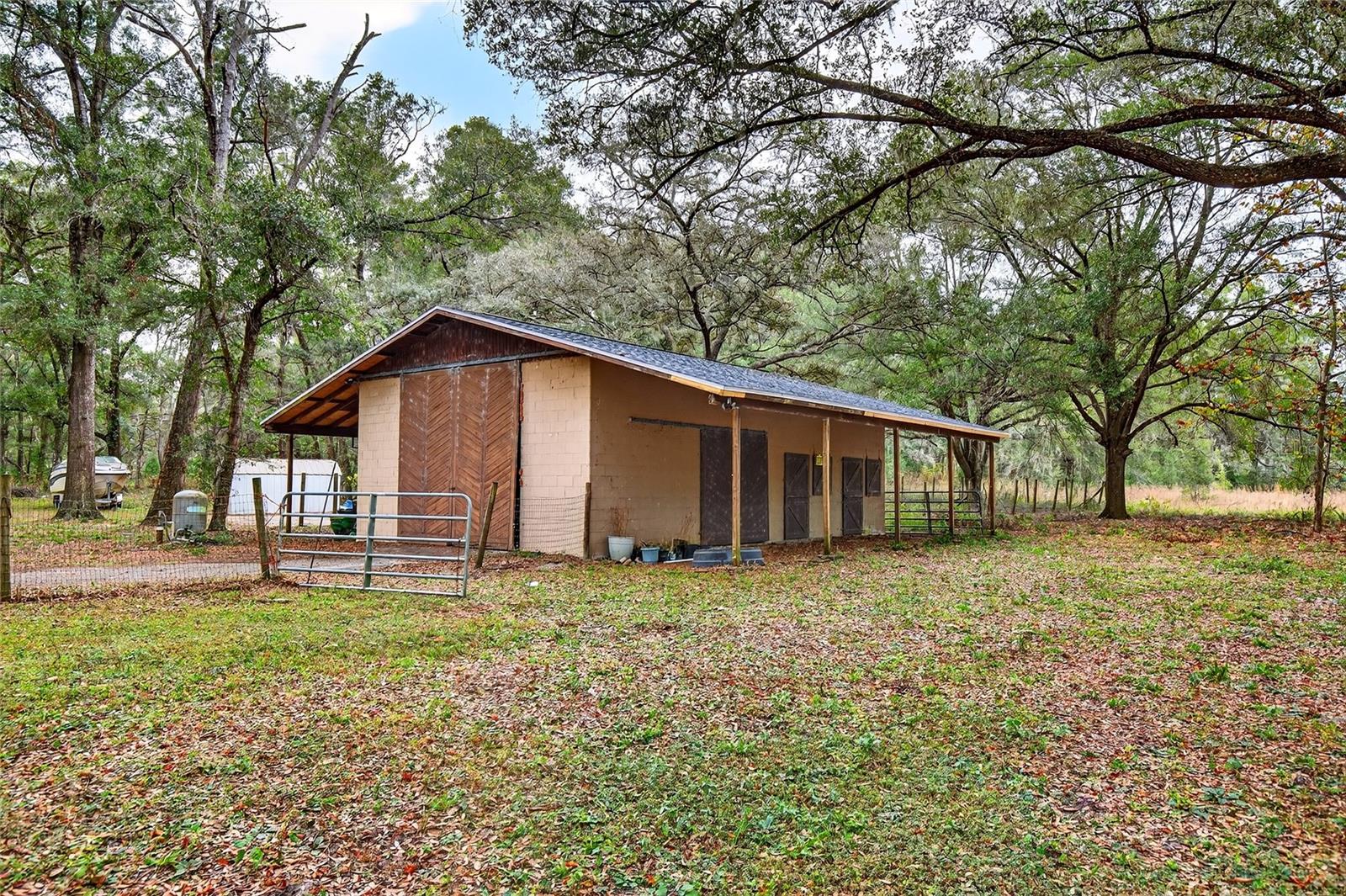LAUREL FOREST FARMS UNREC - Residential