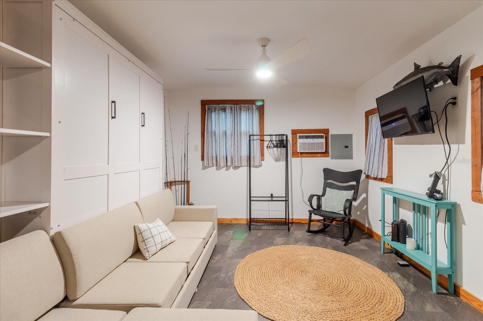 EAST COVE UNIT 01 - Residential