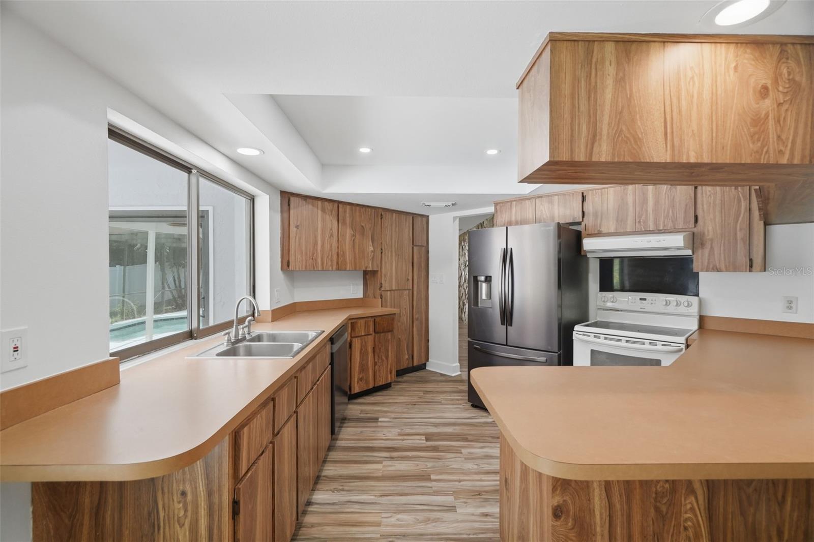 COUNTRY VILLAS-UNIT TWO - Residential