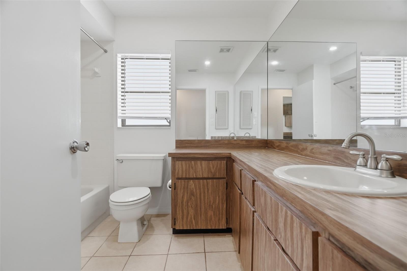 COUNTRY VILLAS-UNIT TWO - Residential