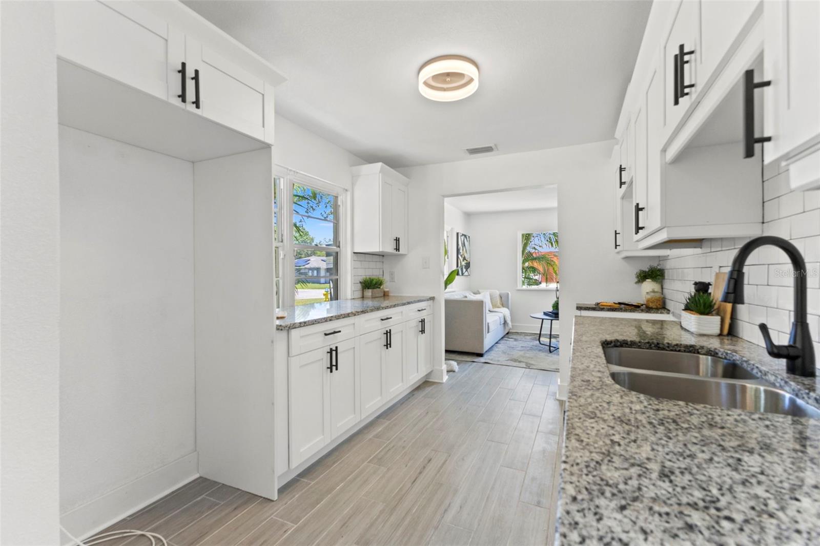 WEST PORT - Residential