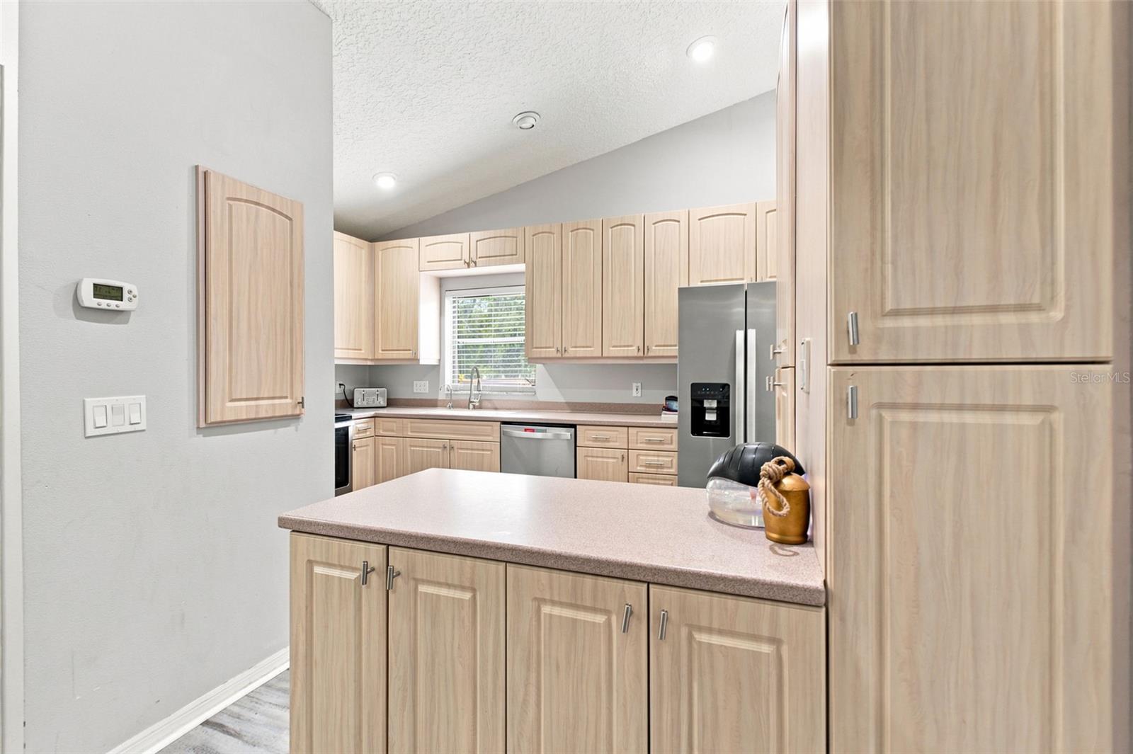 MEADOWOOD - Residential